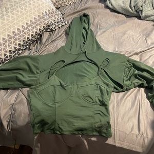 Green extra cropped hoodie with crop top shirt under neath